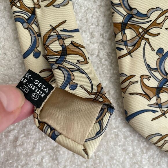 Salvatore Ferragamo 100% Silk Tie Equestrian ￼Hunter - Picture 5 of 7